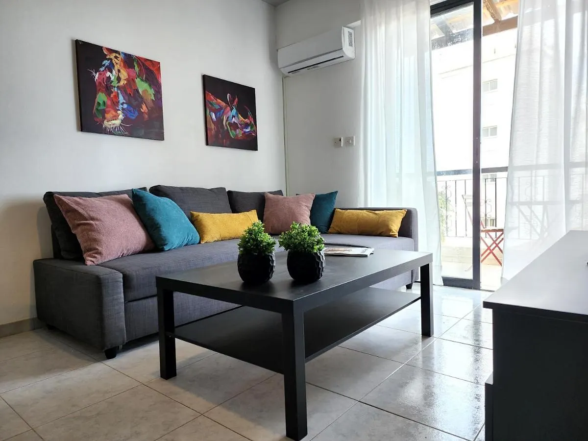 Kay'S City & Seaview One Bedroom Apartment Larnaca