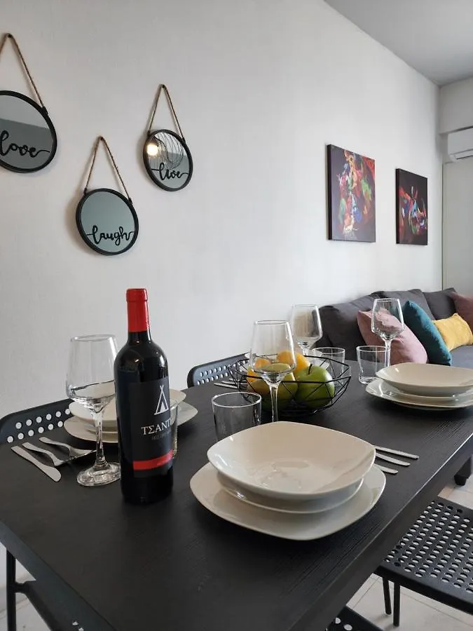 Kay'S City & Seaview One Bedroom Apartment Larnaca